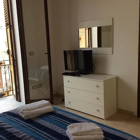 Guest house Le *
